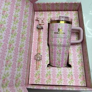 Stanley LoveShack Fancy Quencher 20oz Tumbler with Handle